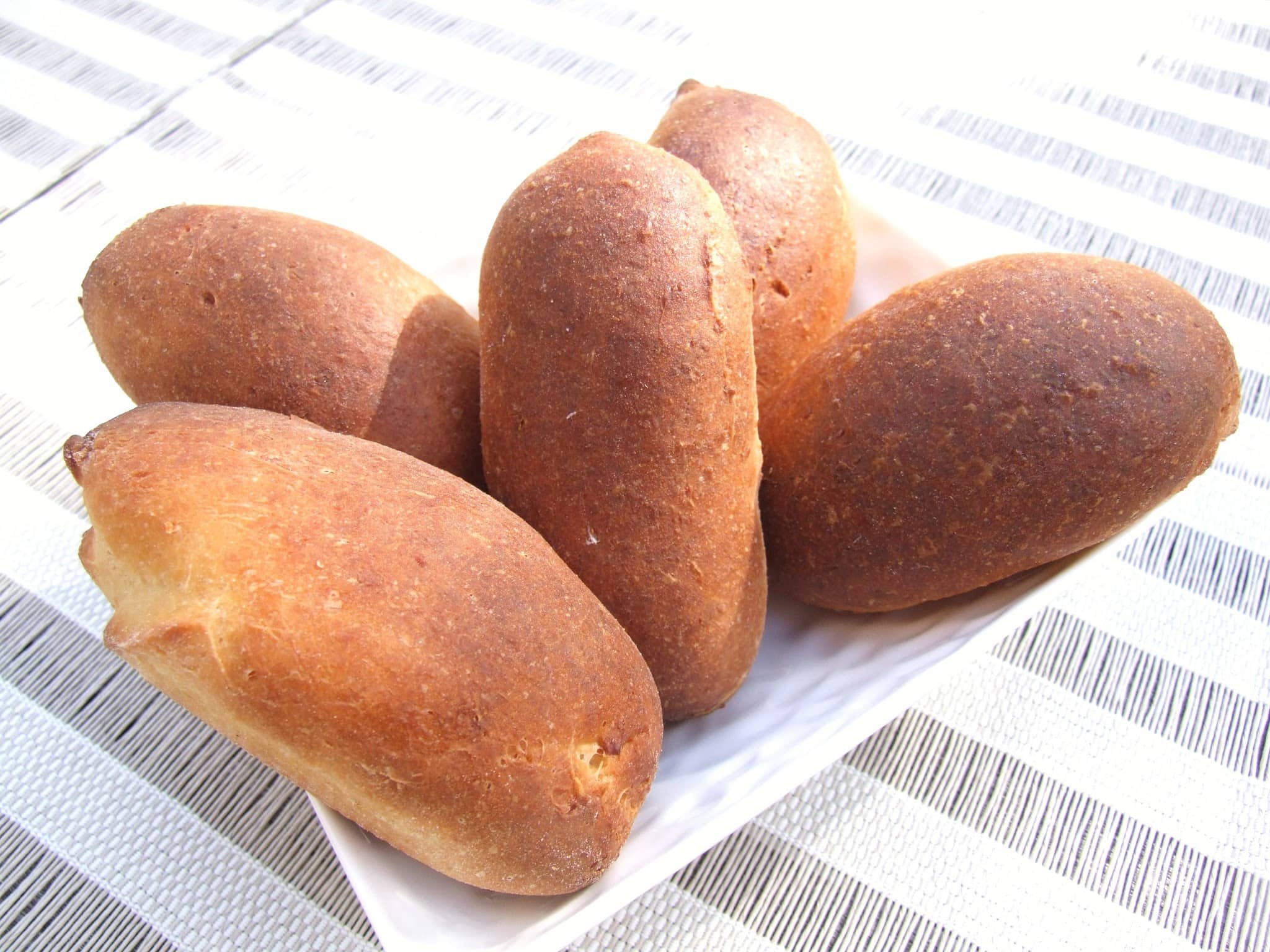 PAINS AU LAIT MOUSSELINE (ROLL BREAD)