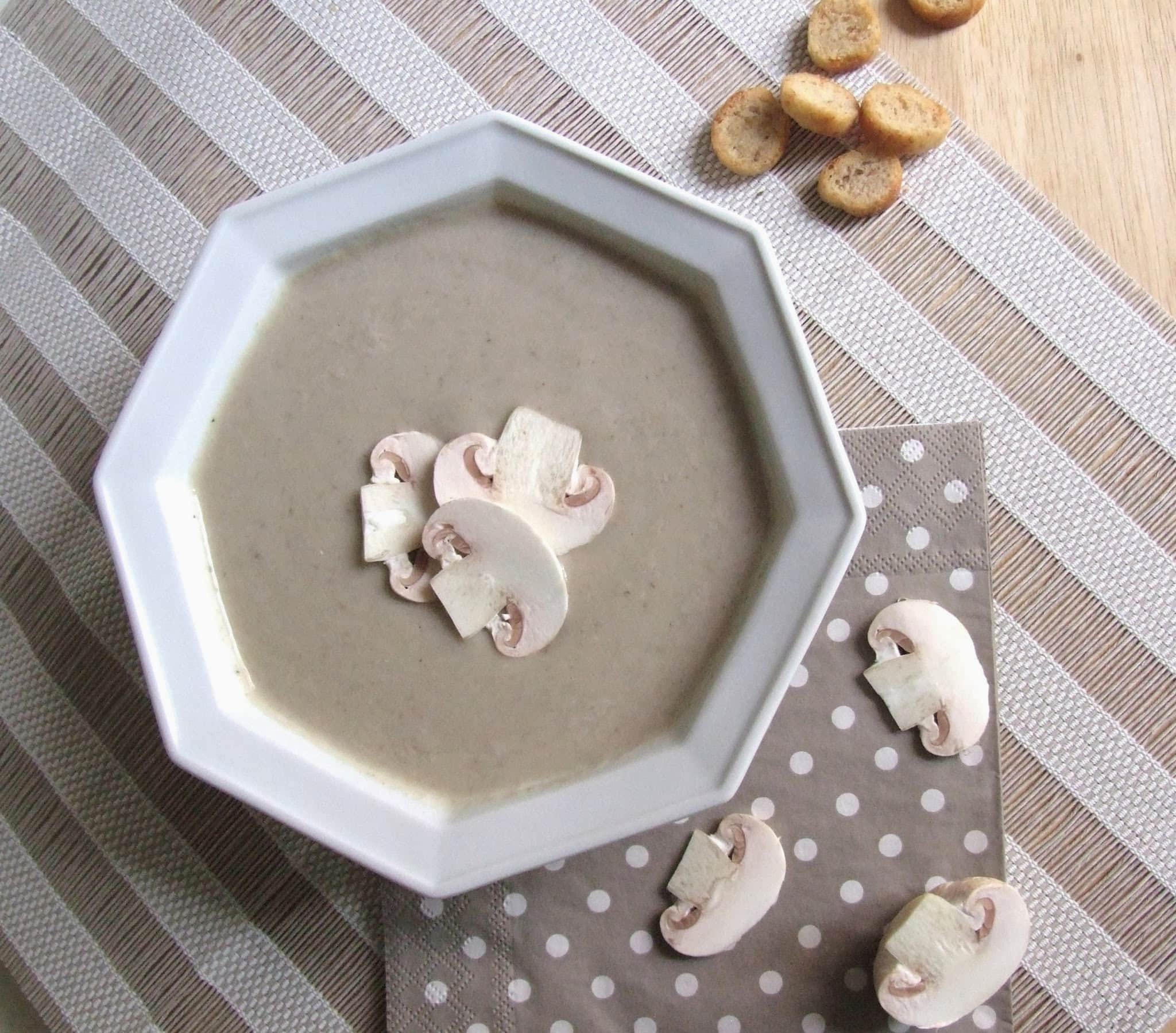 VELOUTÉ DE CHAMPIGNONS