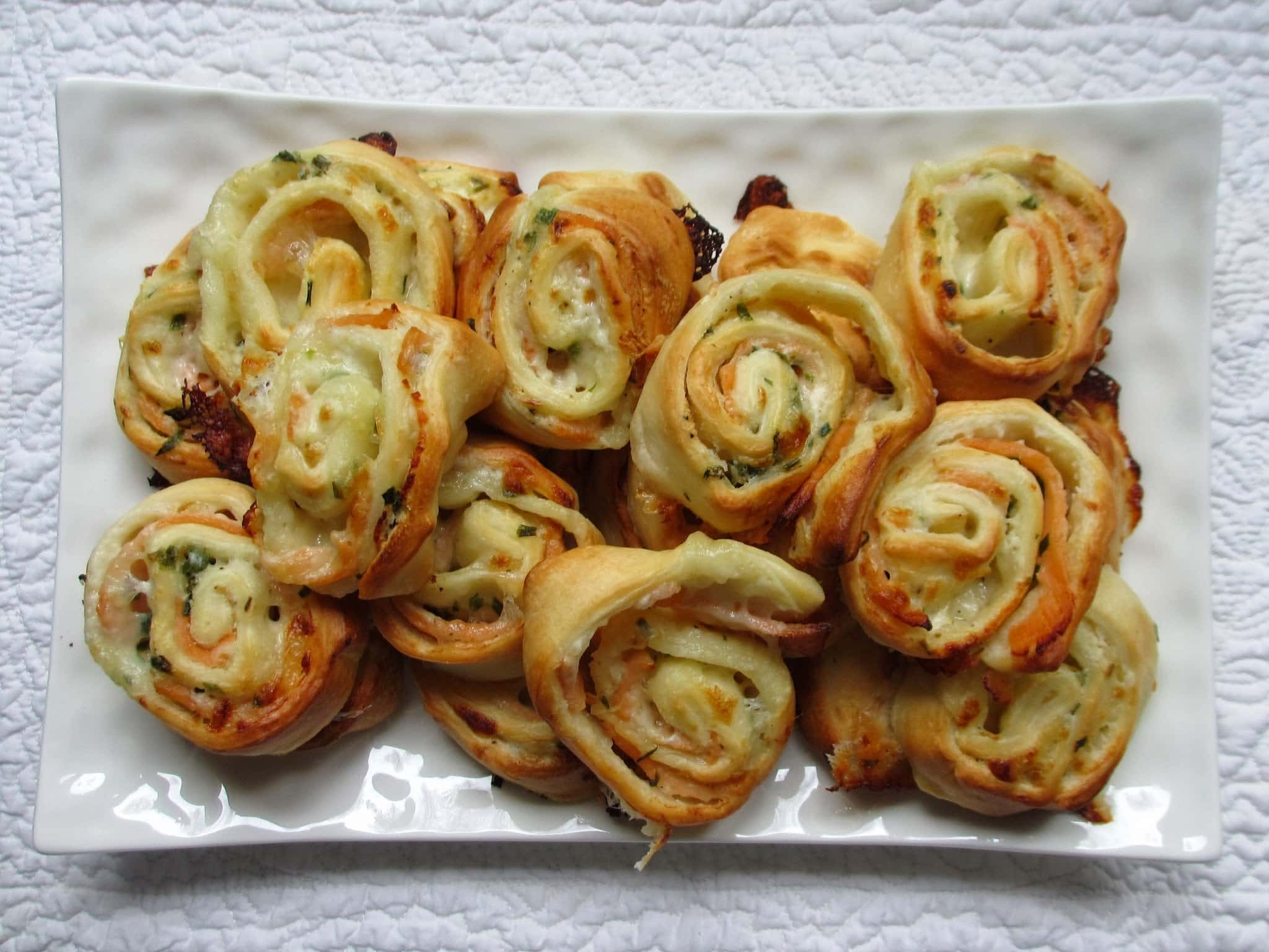 PIZZA ROLLS AU SAUMON FUMÉ