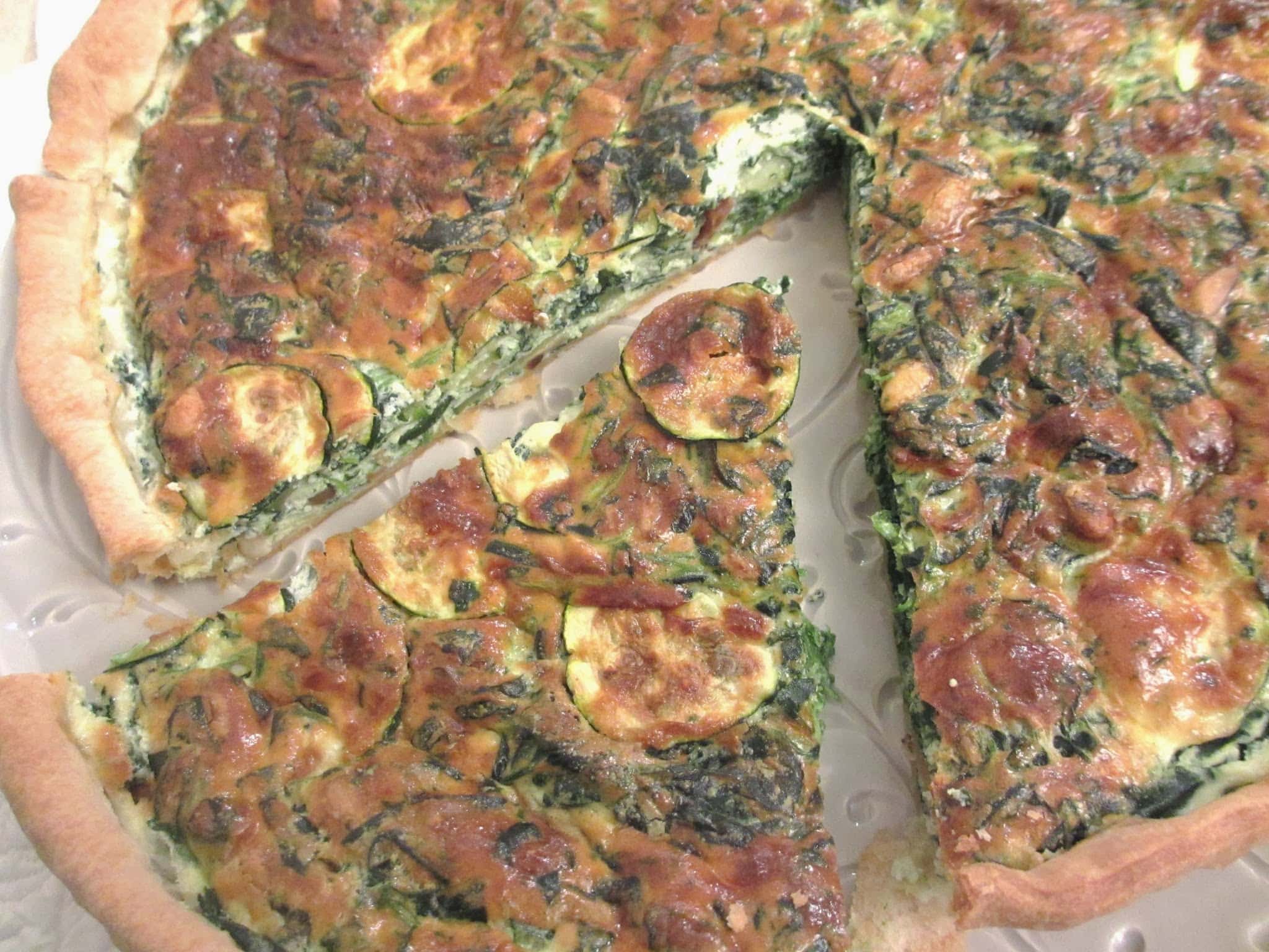 TARTE ÉPINARDS, COURGETTES ET PIGNONS