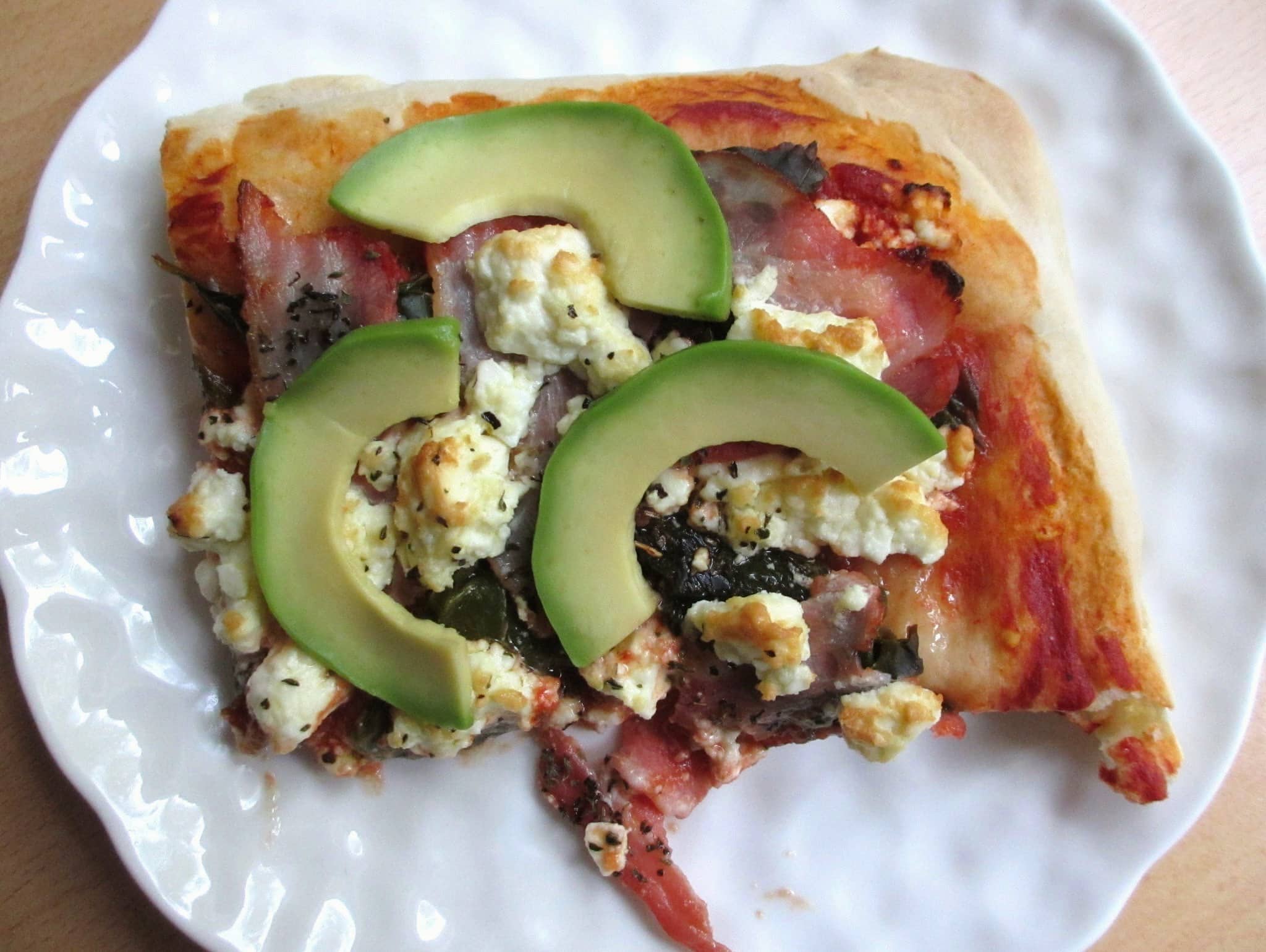 PIZZA FETA-AVOCAT
