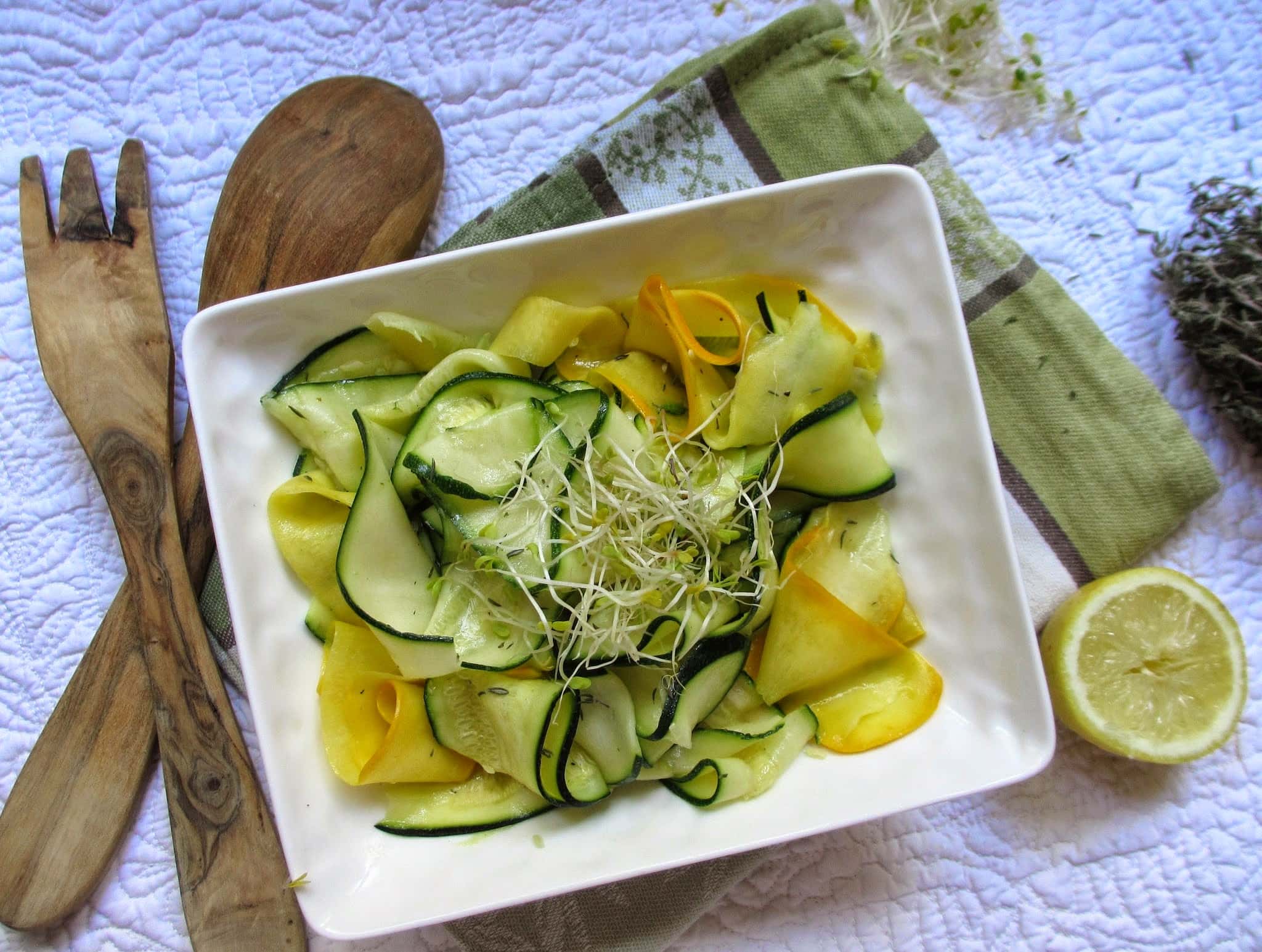 SALADE DE COURGETTES CRUES
