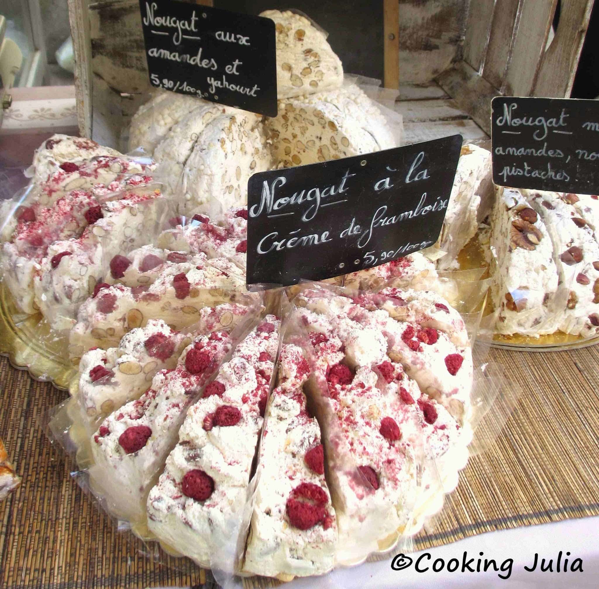 AU MARCHÉ DE SAINT-RÉMY-DE-PROVENCE
