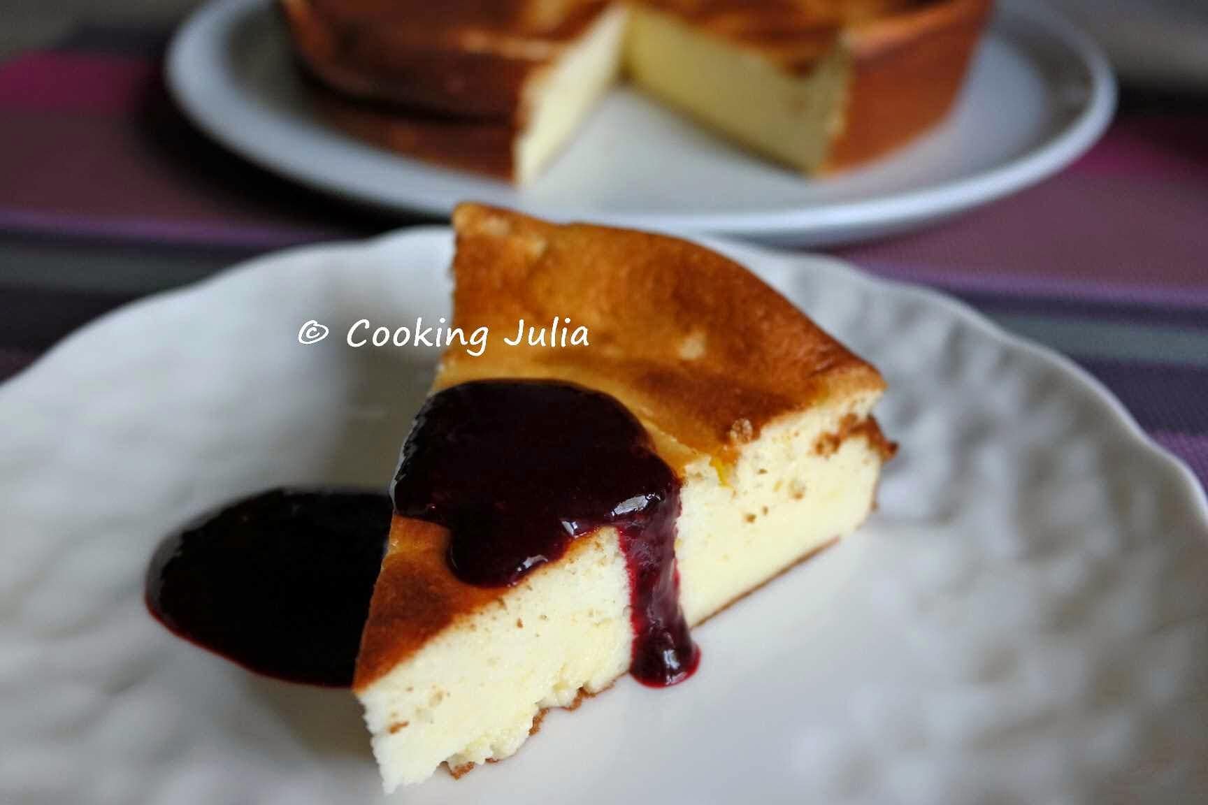 GÂTEAU AU FROMAGE BLANC, COULIS DE FRUITS ROUGES