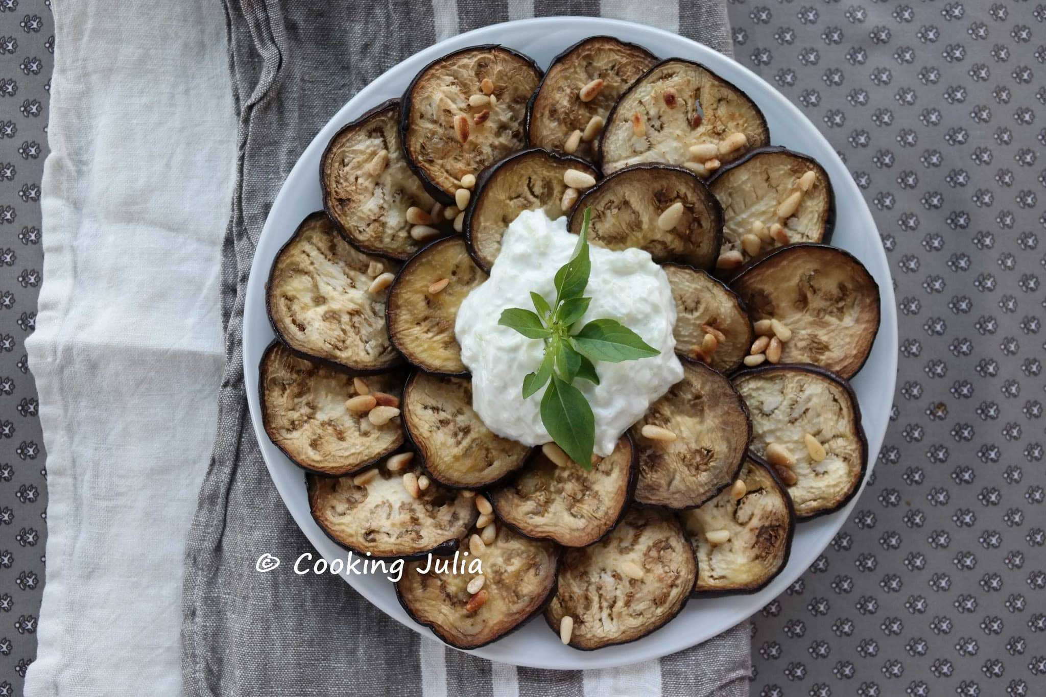 SALADE D&rsquo;AUBERGINES AU TZATZIKI