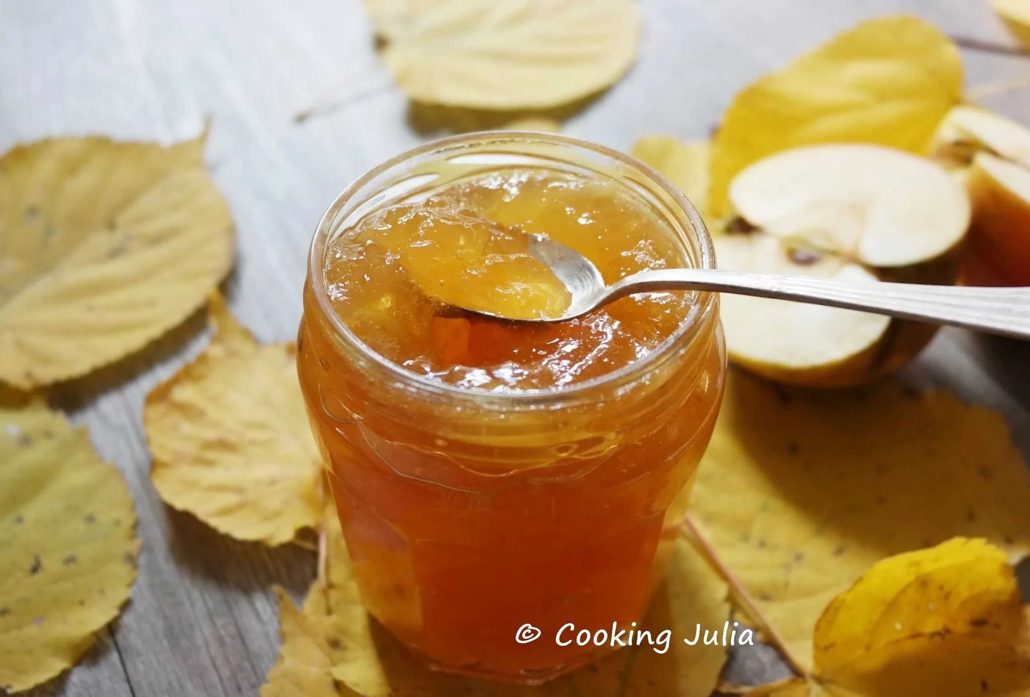 CONFITURE DE POMMES AU CARAMEL DE CHRISTINE FERBER