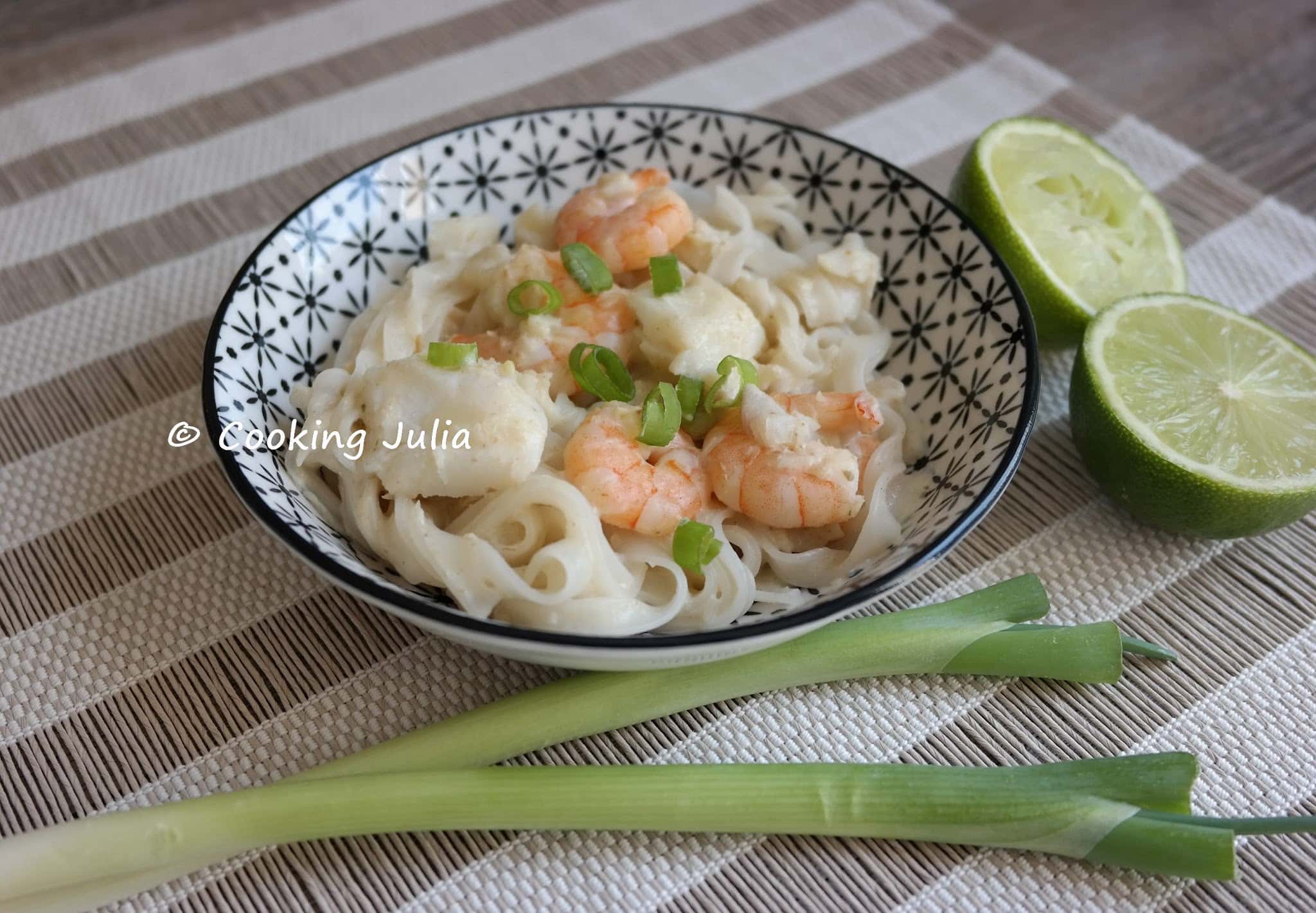 CURRY THAÏ DE POISSON ET CREVETTES