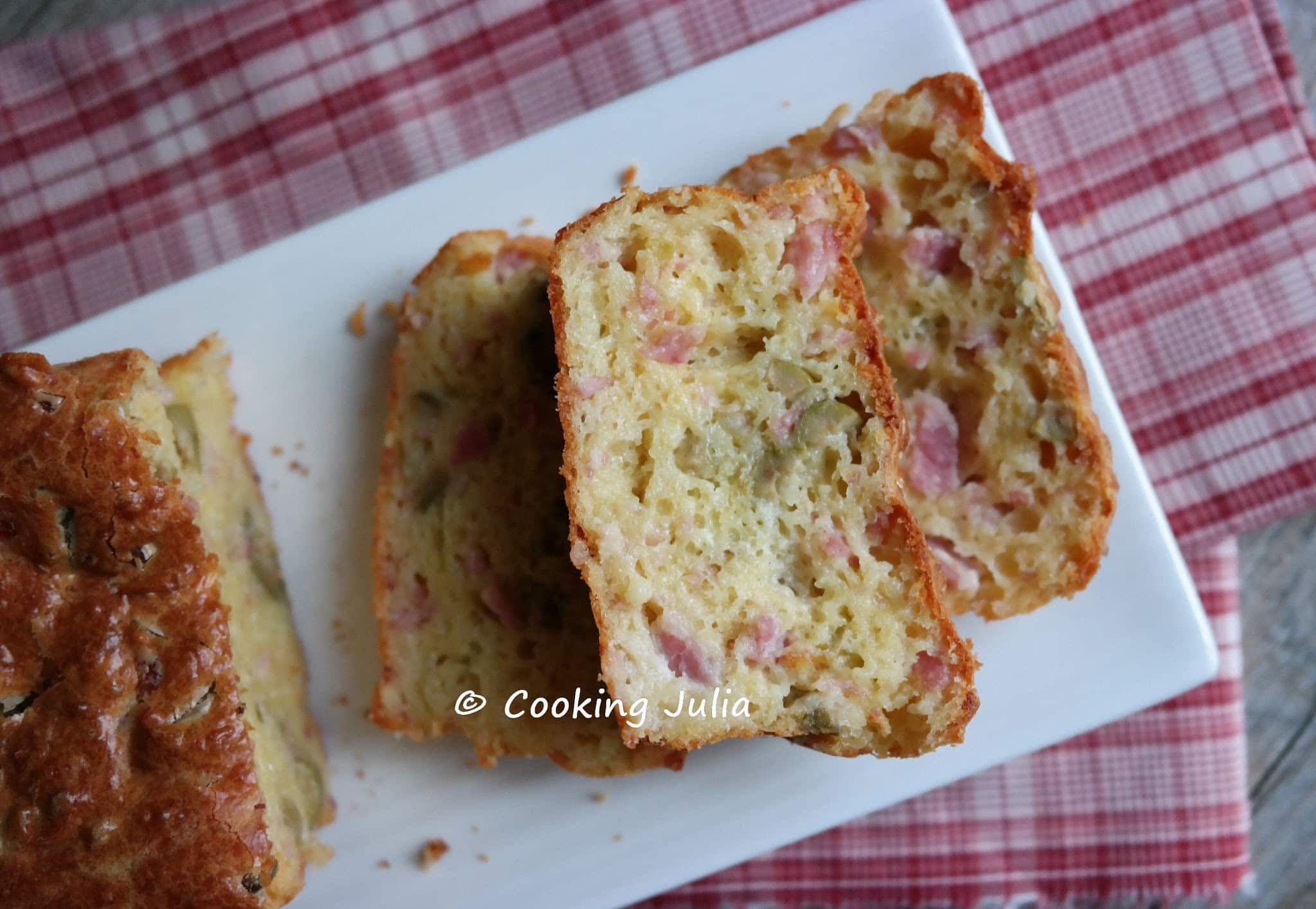 CAKE FONDANT JAMBON, OLIVES ET LARDONS