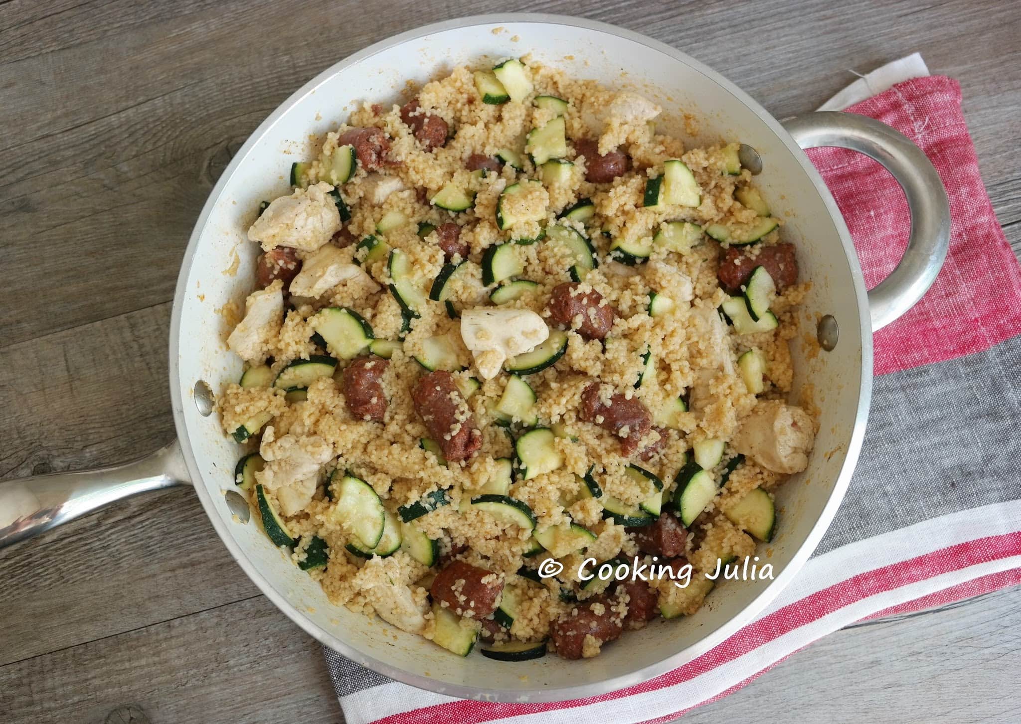ONE PAN COUSCOUS POULET-MERGUEZ