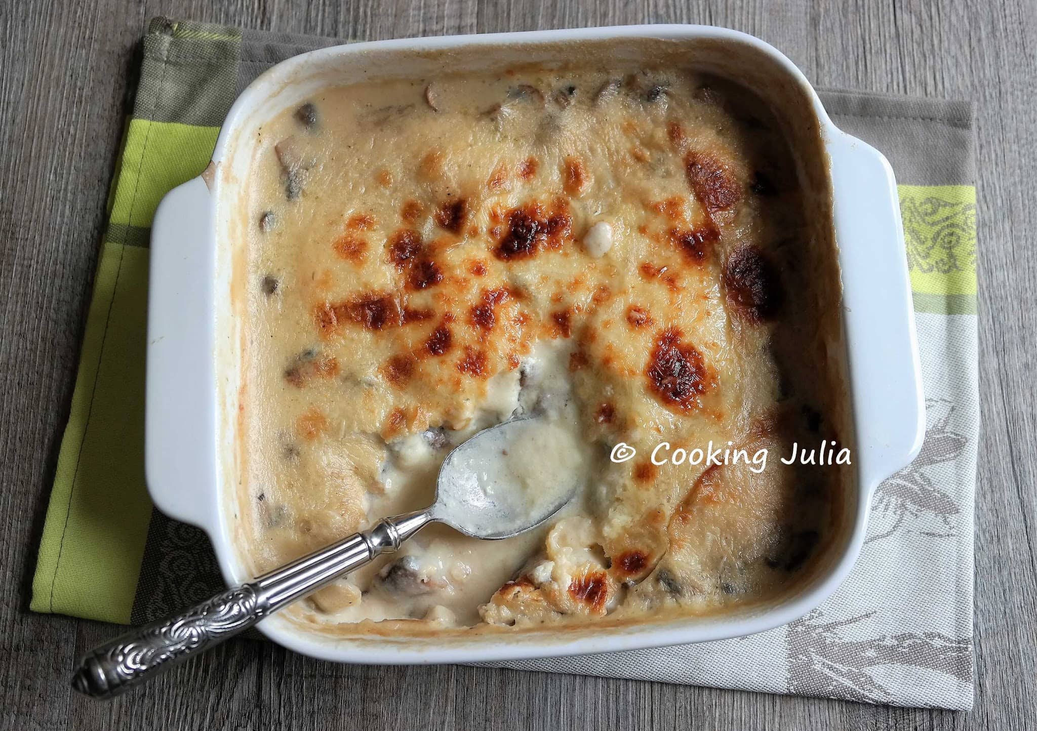 GRATIN DE CHAMPIGNONS AUX ŒUFS