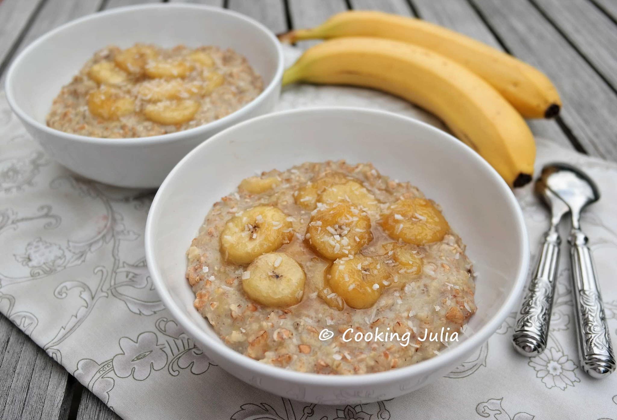 PORRIDGE VEGAN AUX BANANES CARAMÉLISÉES