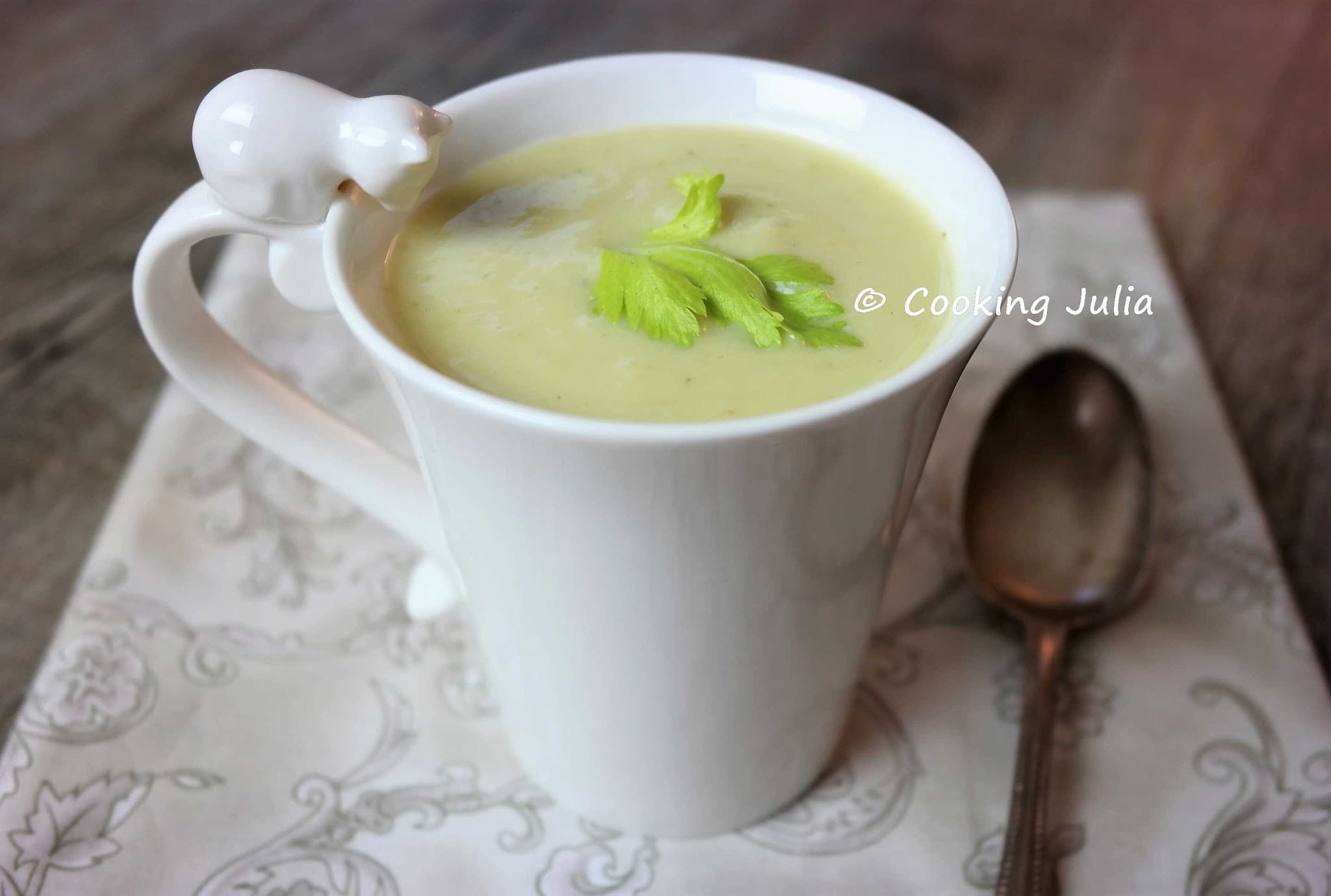 VELOUTÉ DE POIREAUX AU BOURSIN