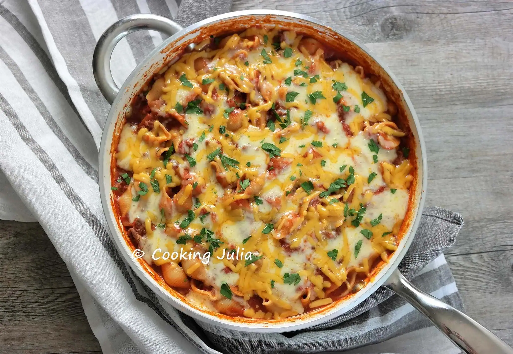 CASSEROLE DE PÂTES À LA VIANDE HACHÉE