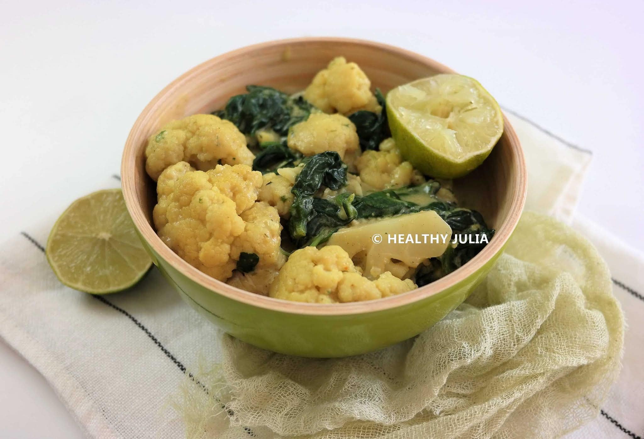 CURRY DE CHOU-FLEUR AUX ÉPINARDS