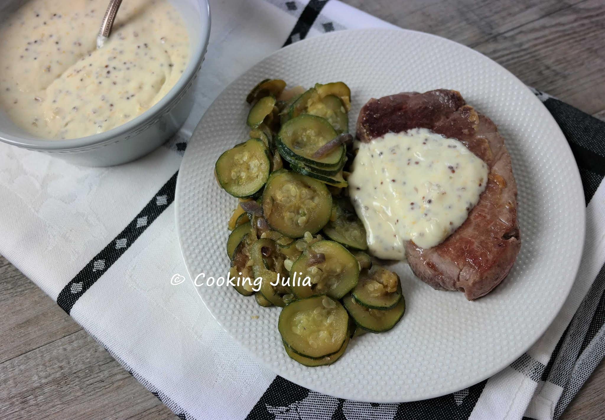 SAUCE MOUTARDE ET CRÈME