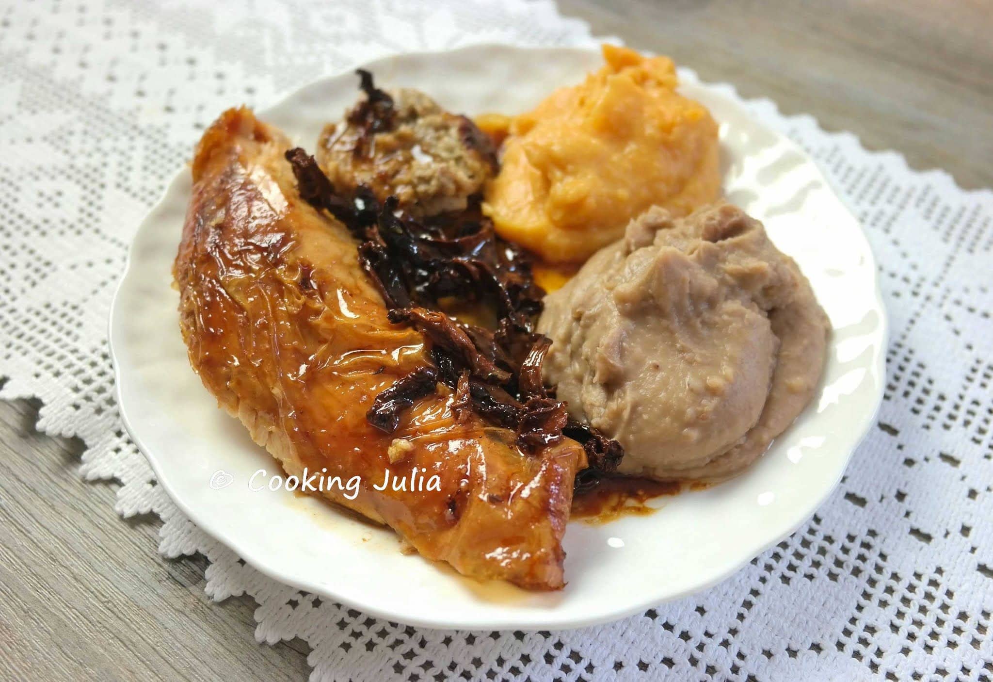 DINDE FARCIE AU FOIE GRAS ET GIROLLES