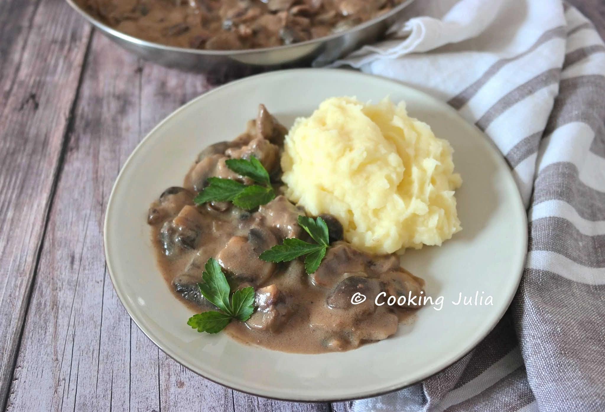 ROGNONS DE BŒUF AUX CHAMPIGNONS