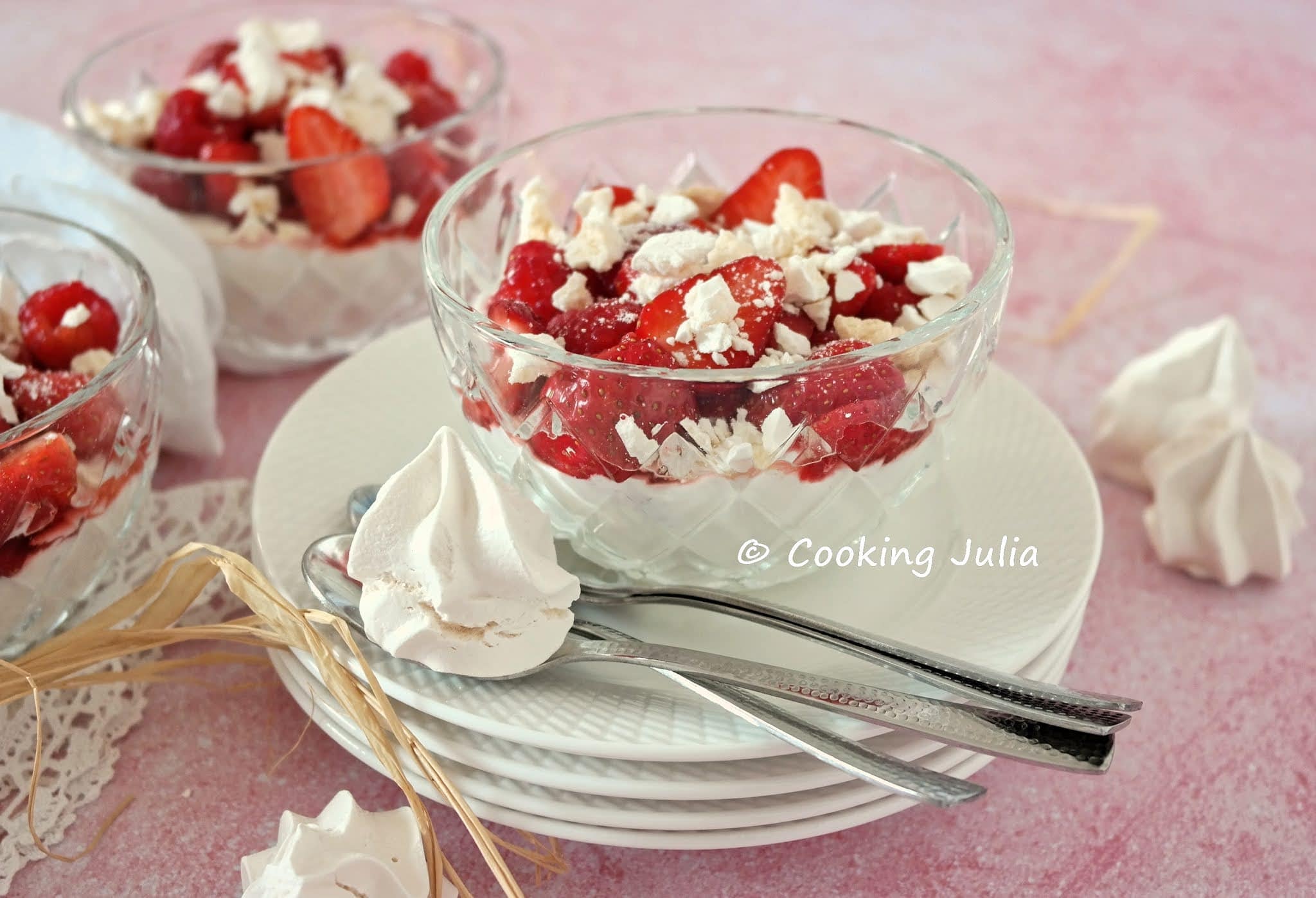 COUPES AU MASCARPONE ET FRUITS ROUGES