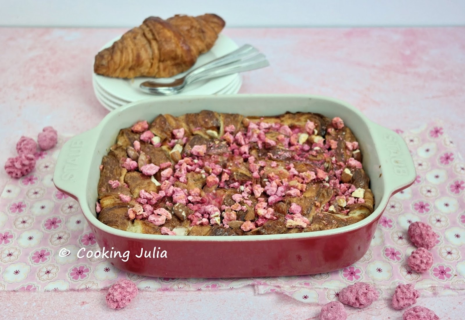 CROISSANTS PERDUS AUX PRALINES ROSES
