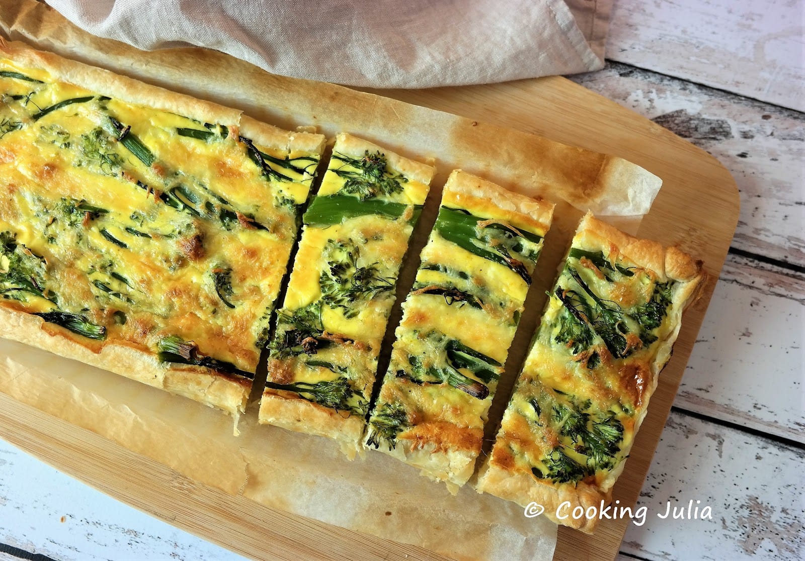 QUICHE AU BROCCOLINI ET LARDONS