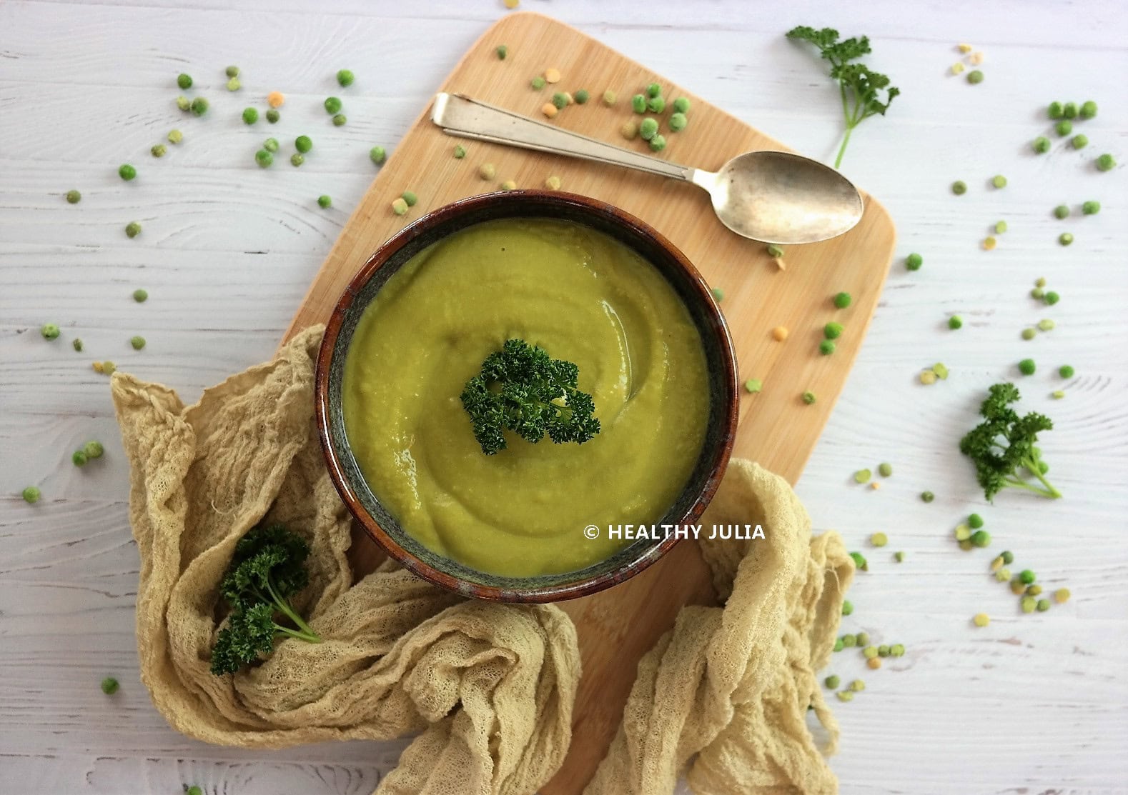 VELOUTÉ DE POIS CASSÉS ET PETITS POIS AU LAIT DE COCO