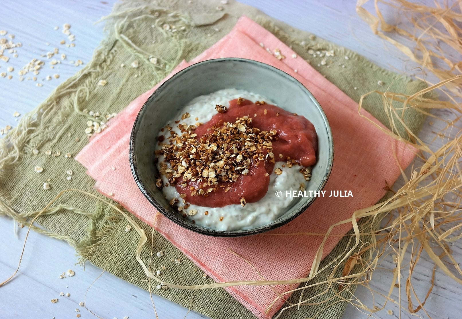 PARFAIT À LA COMPOTE DE RHUBARBE