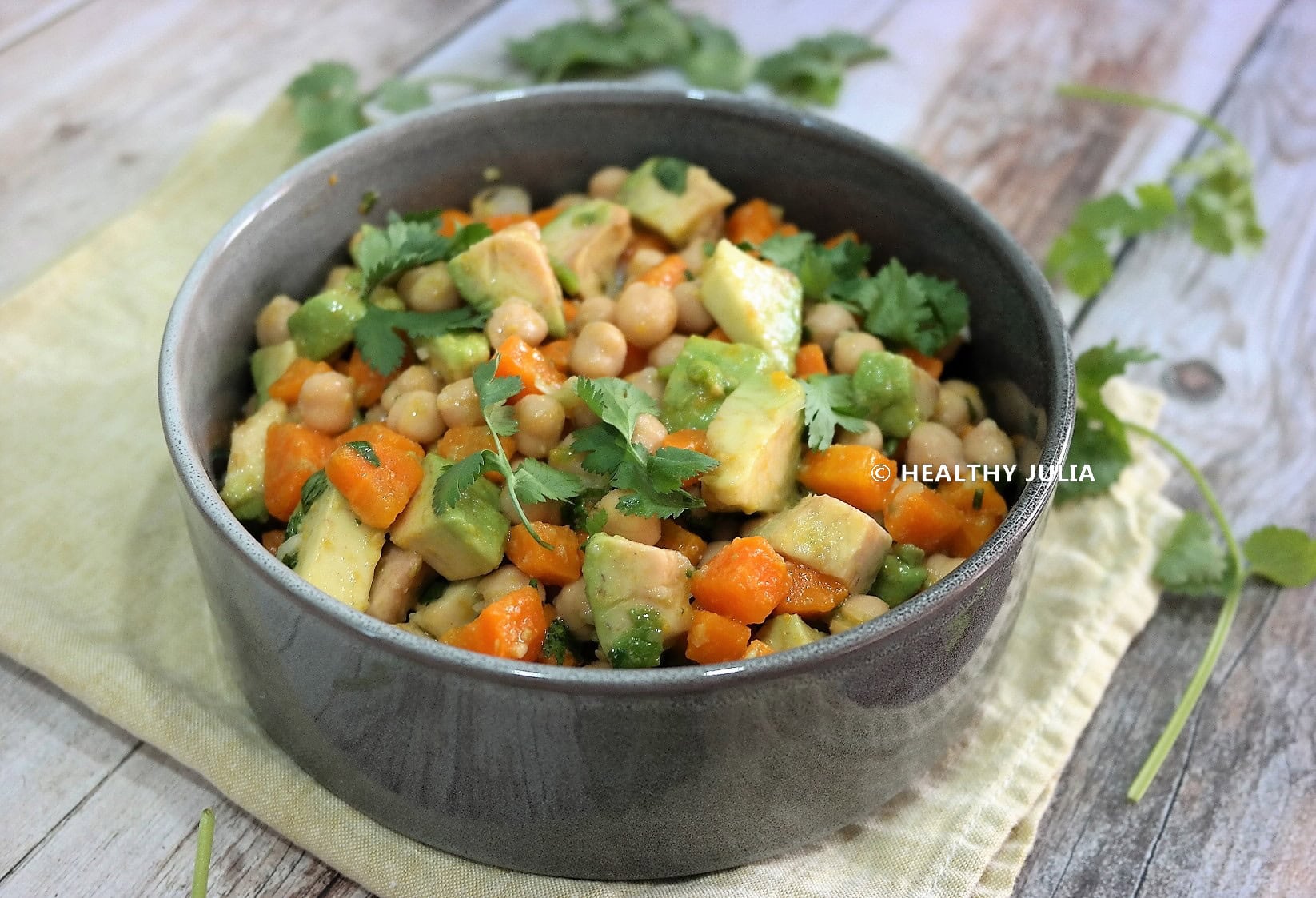 SALADE DE CAROTTES ET POIS CHICHES À LA MAROCAINE