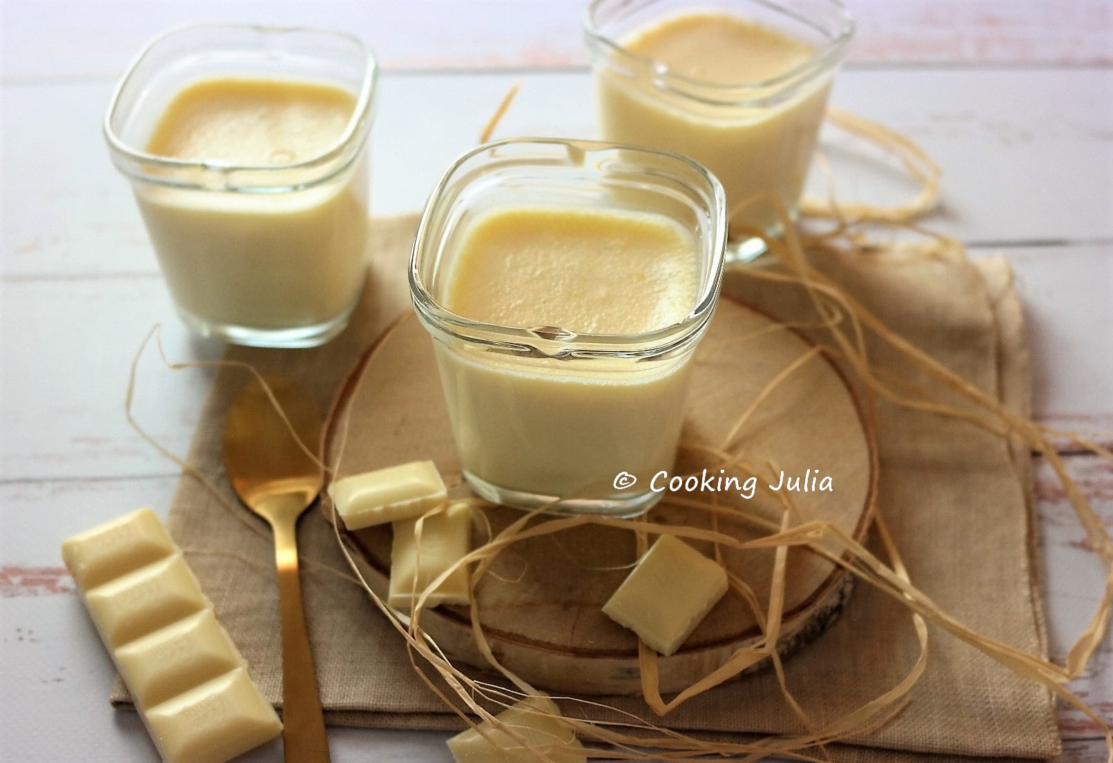 CRÈMES DESSERT AU CHOCOLAT BLANC (MULTI DÉLICES)