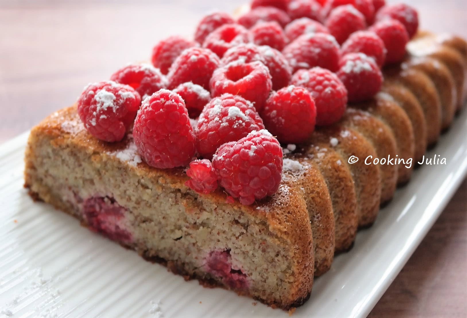 AMANDIER COMPLET AUX FRAMBOISES
