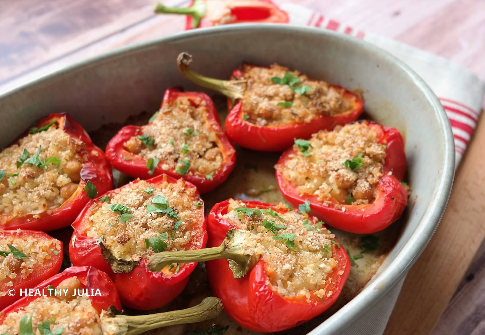 POIVRONS FARCIS AU BOULGOUR ET AUX POIS CHICHES