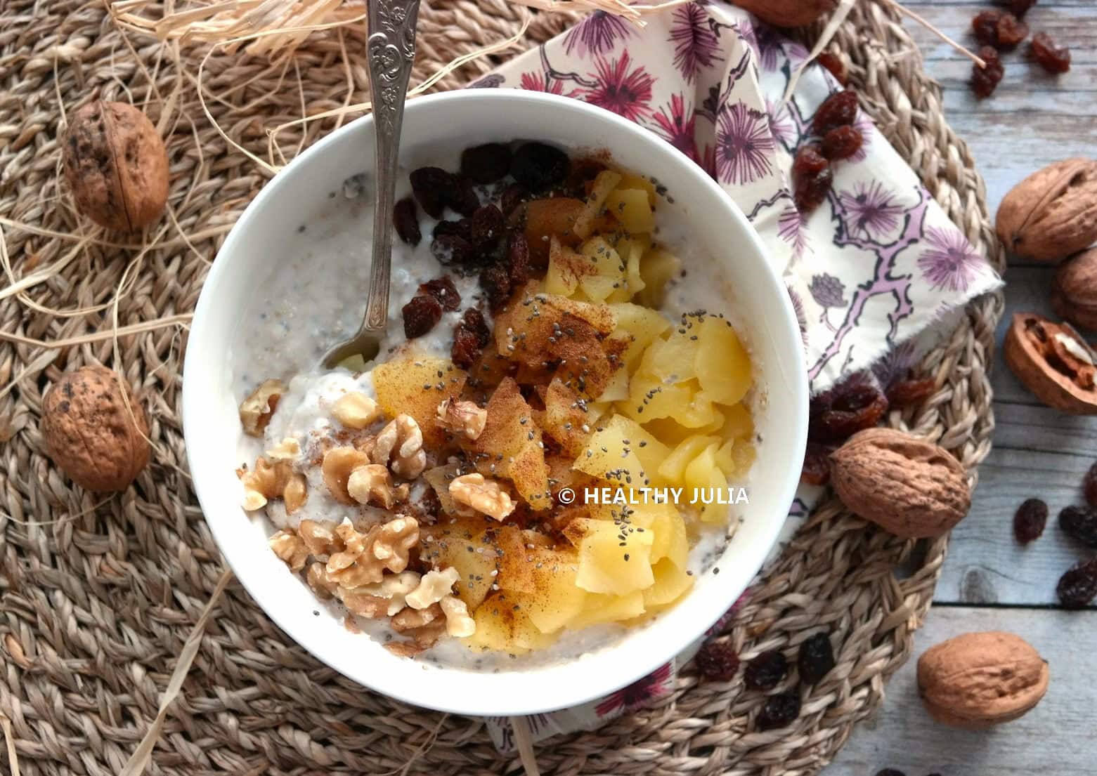 BOWL DE YAOURT AUX POMMES ET RAISINS SECS (SANS SUCRE AJOUTÉ)