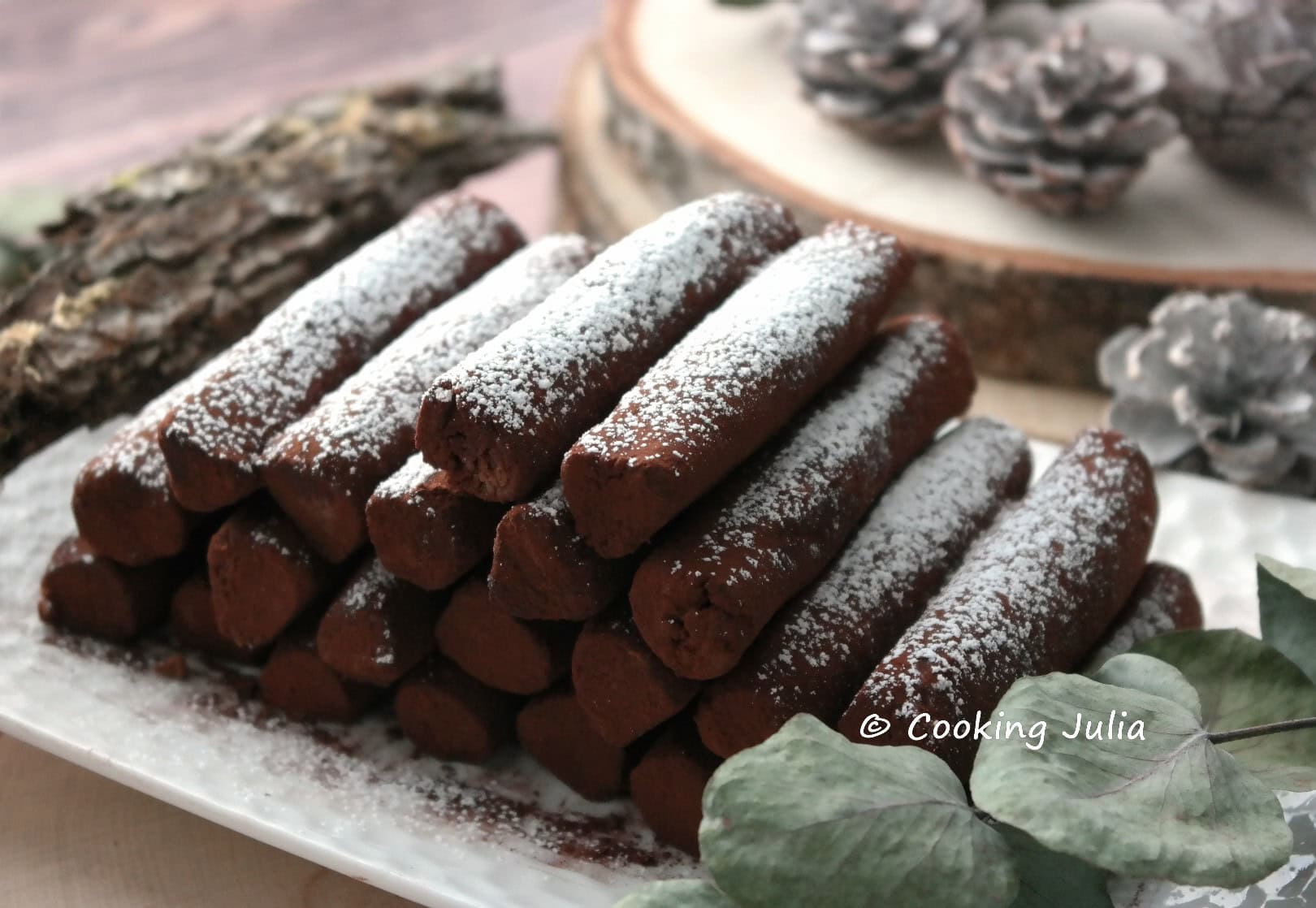 TAS DE BÛCHES DE NOËL