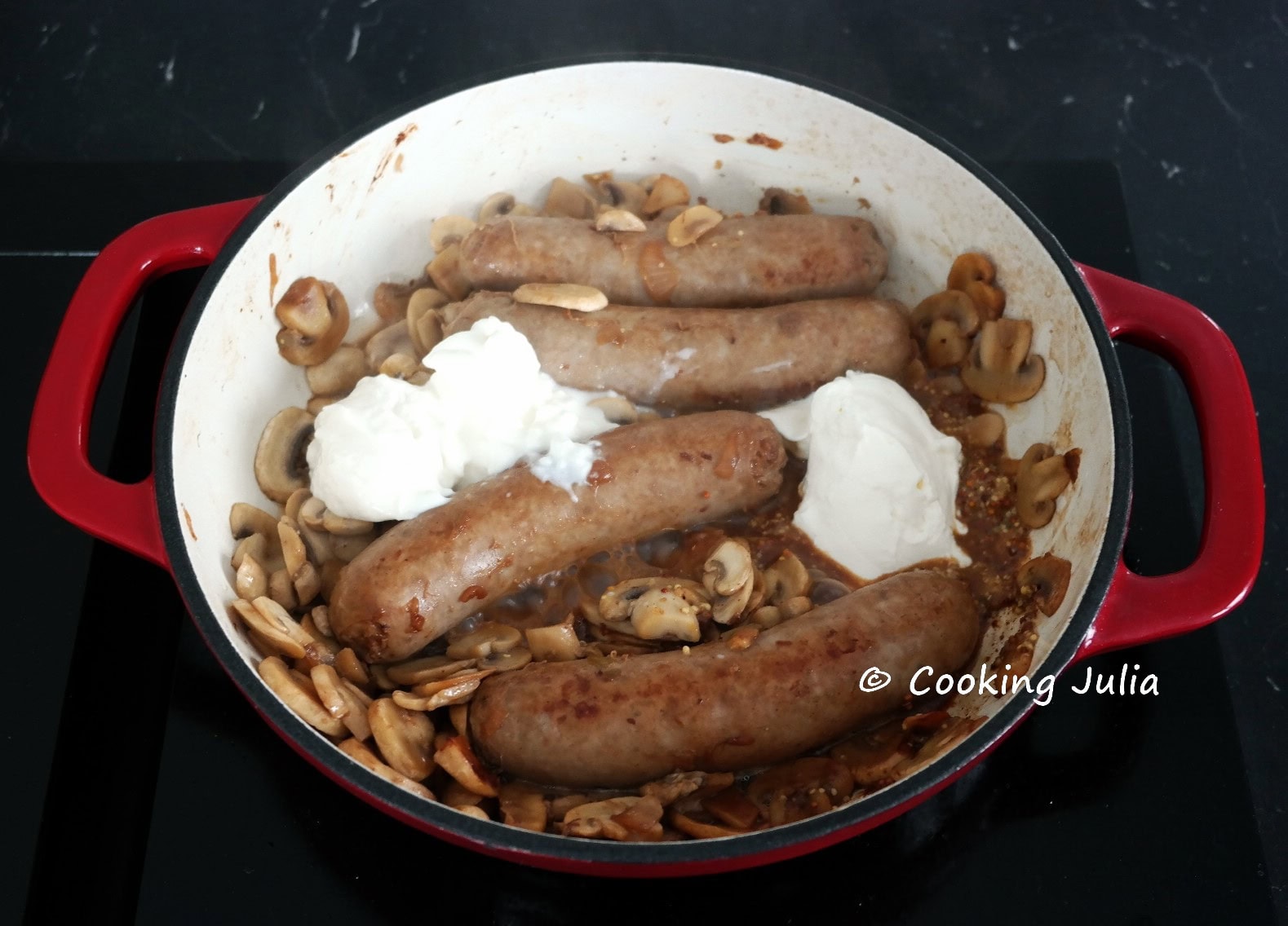 xSaucisses%20de%20Toulouse,%20moutarde%20et%20champignons%209.jpeg