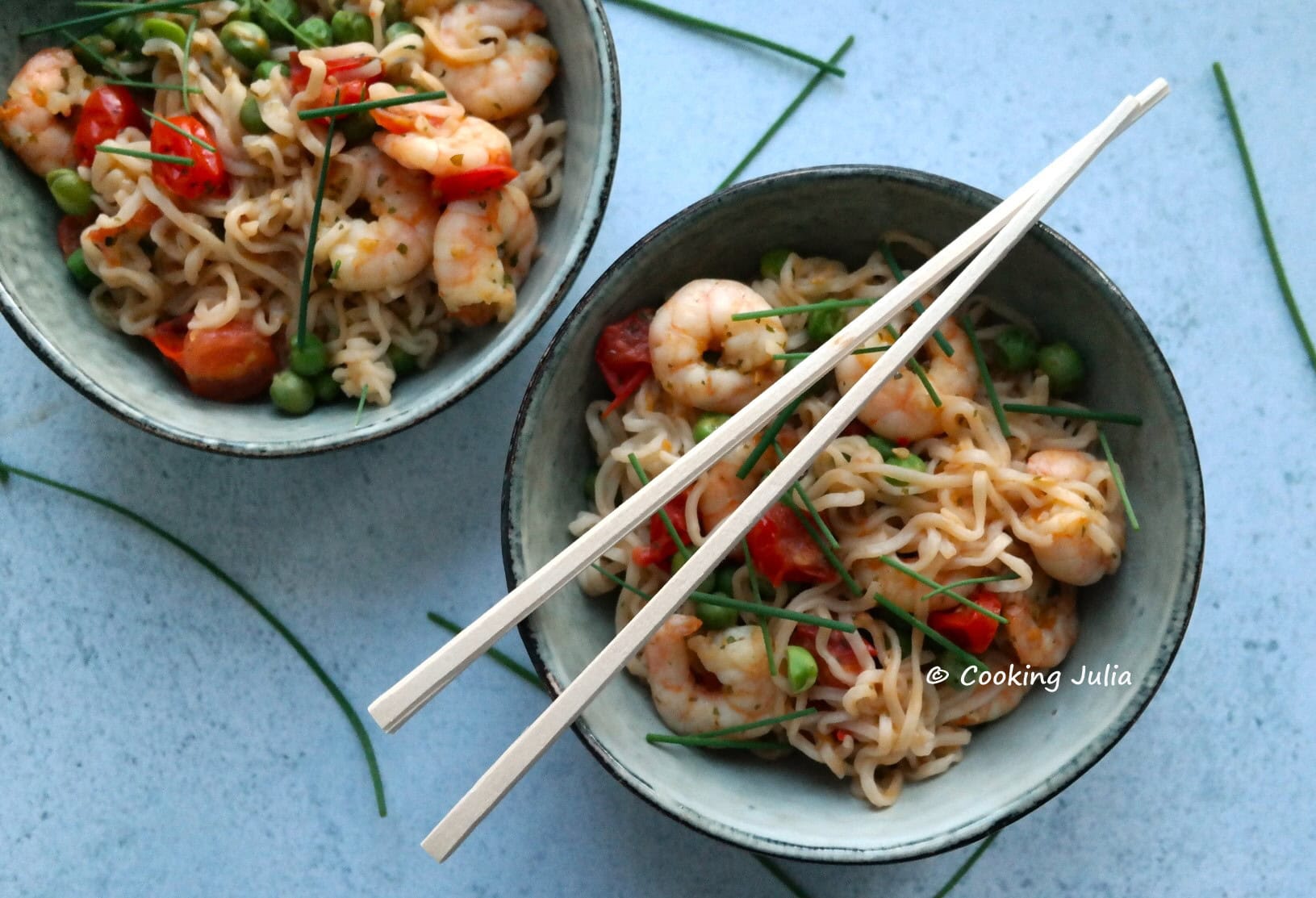 NOUILLES CHINOISES AUX CREVETTES ET LÉGUMES
