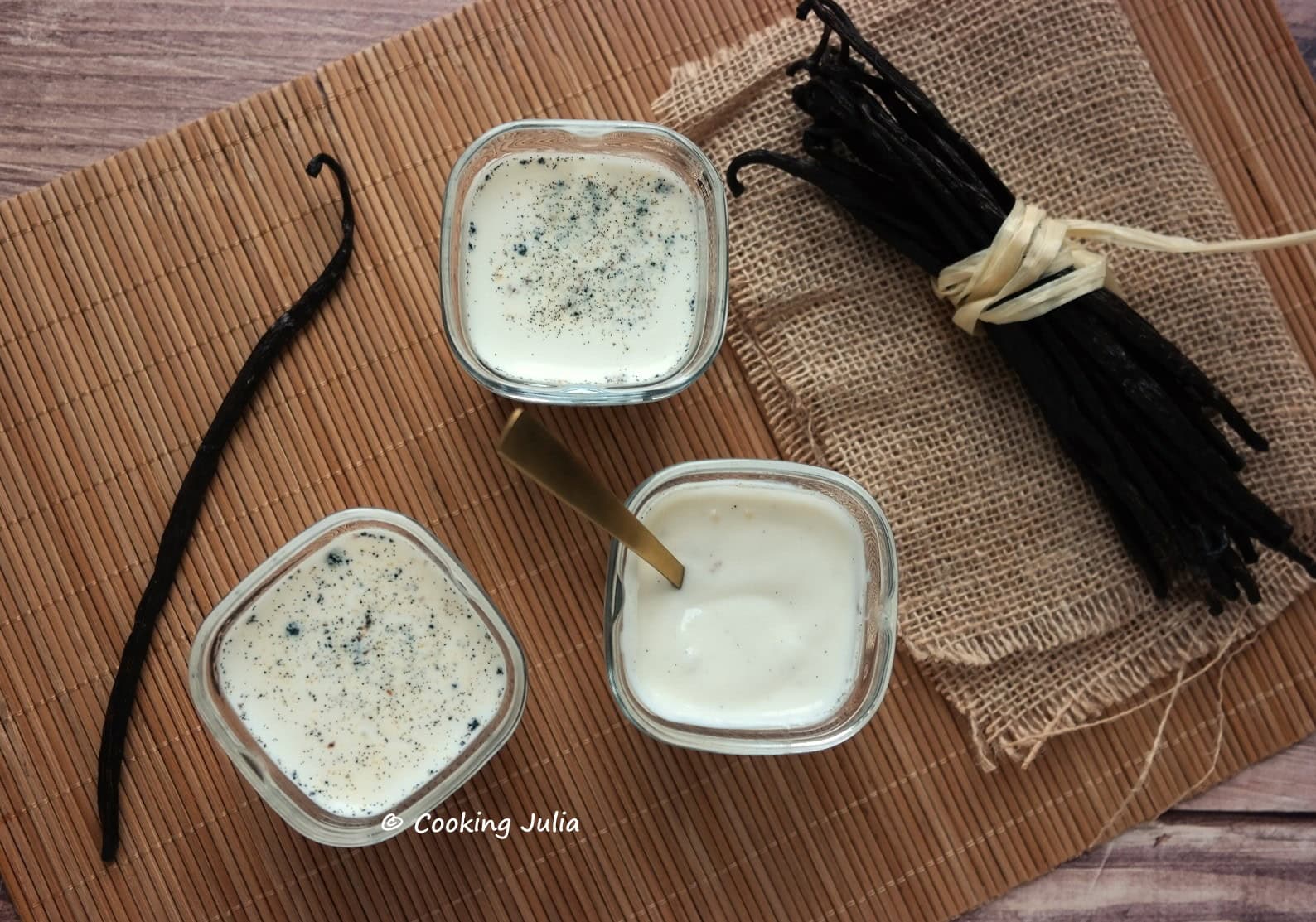 YAOURTS FAÇON « PERLE DE LAIT » À LA VANILLE (MULTI DÉLICES)