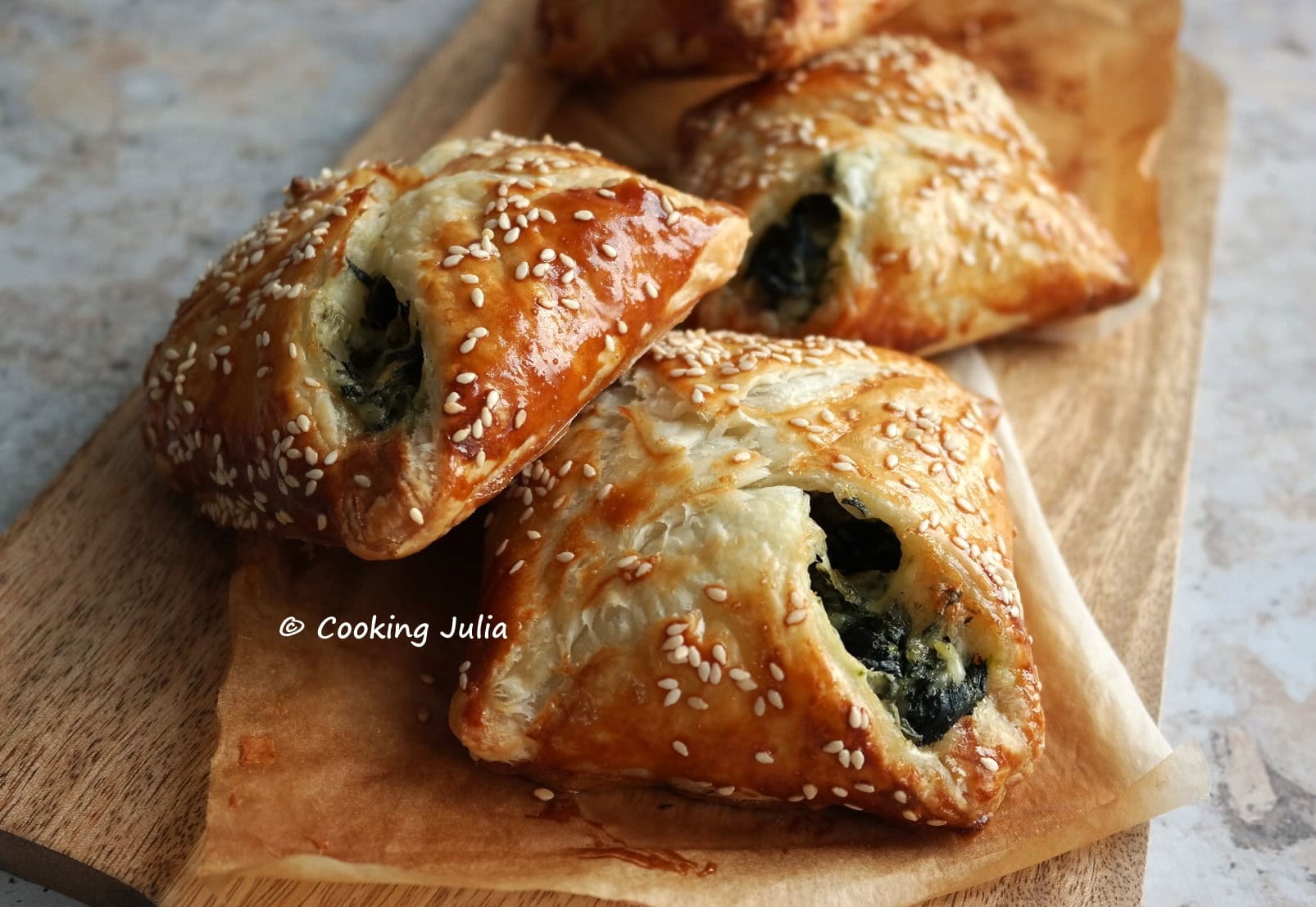 FEUILLETÉS AUX ÉPINARDS