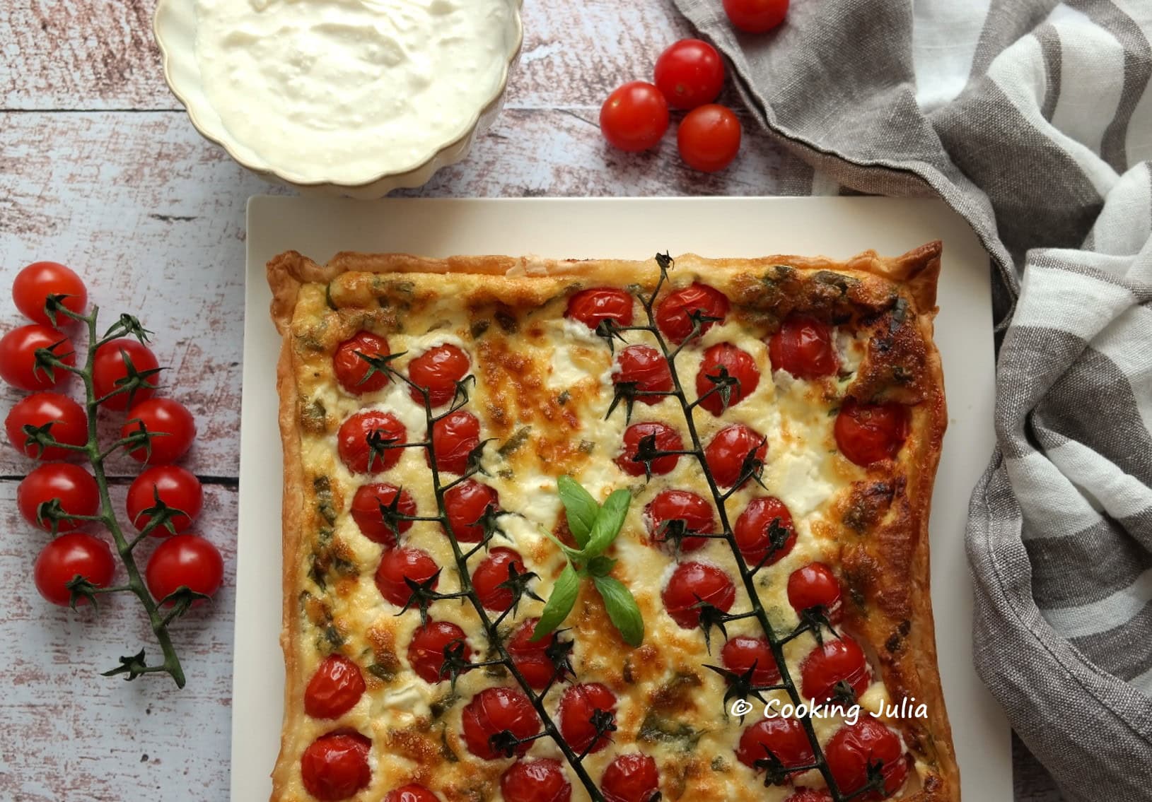 TARTE AUX TOMATES CERISES ET CHANTILLY DE FETA