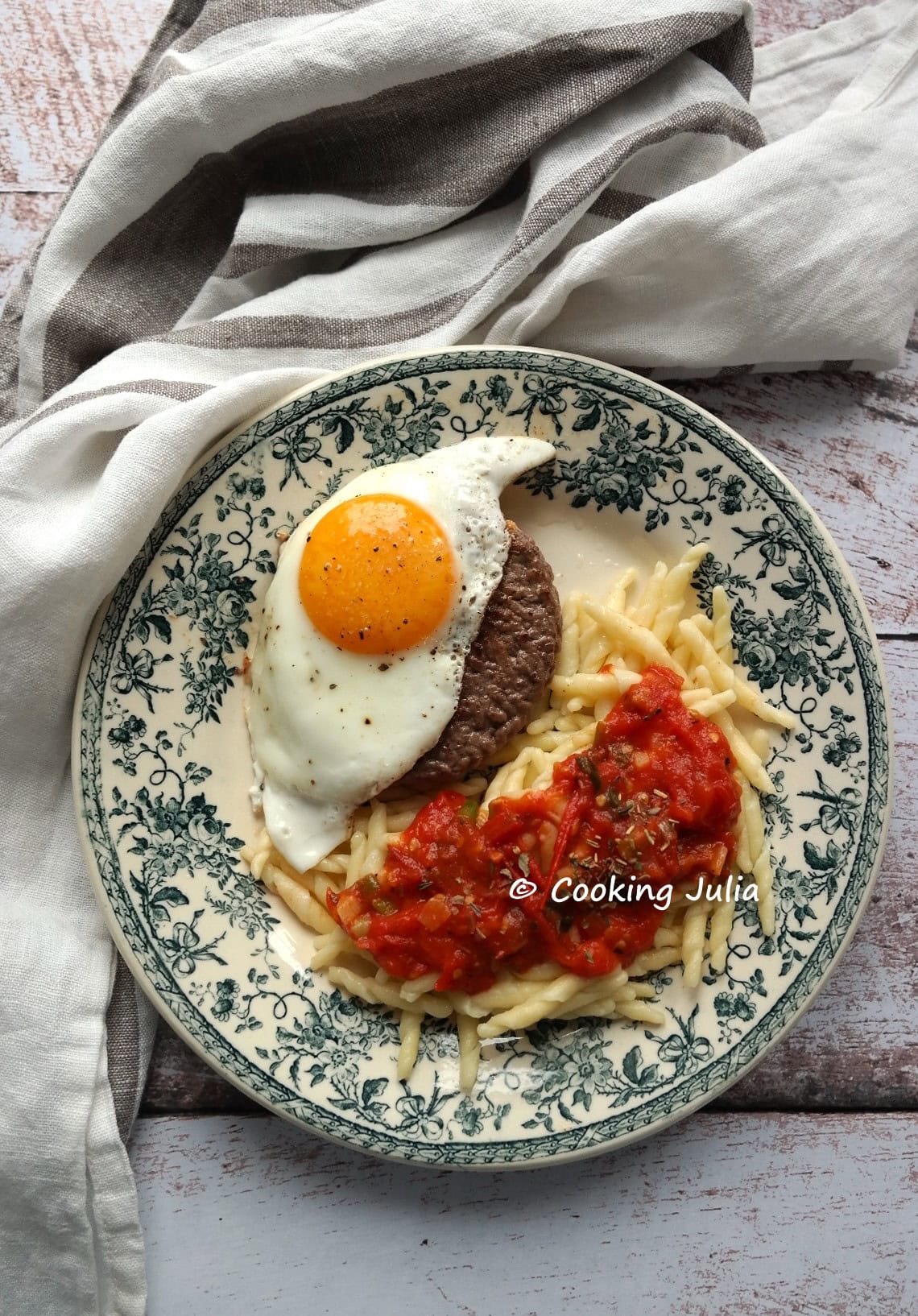 xSteak%20%C3%A0%20cheval%20p%C3%A2tes%20aux%20tomates%20fra%C3%AEches%208.jpeg