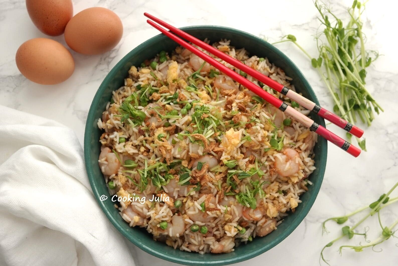 Riz frit aux crevettes
