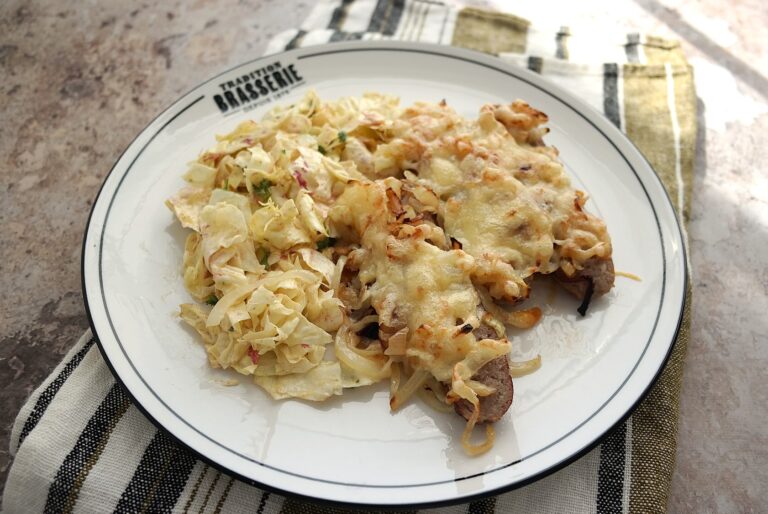 Saucisses gratinées à l&rsquo;oignon confit