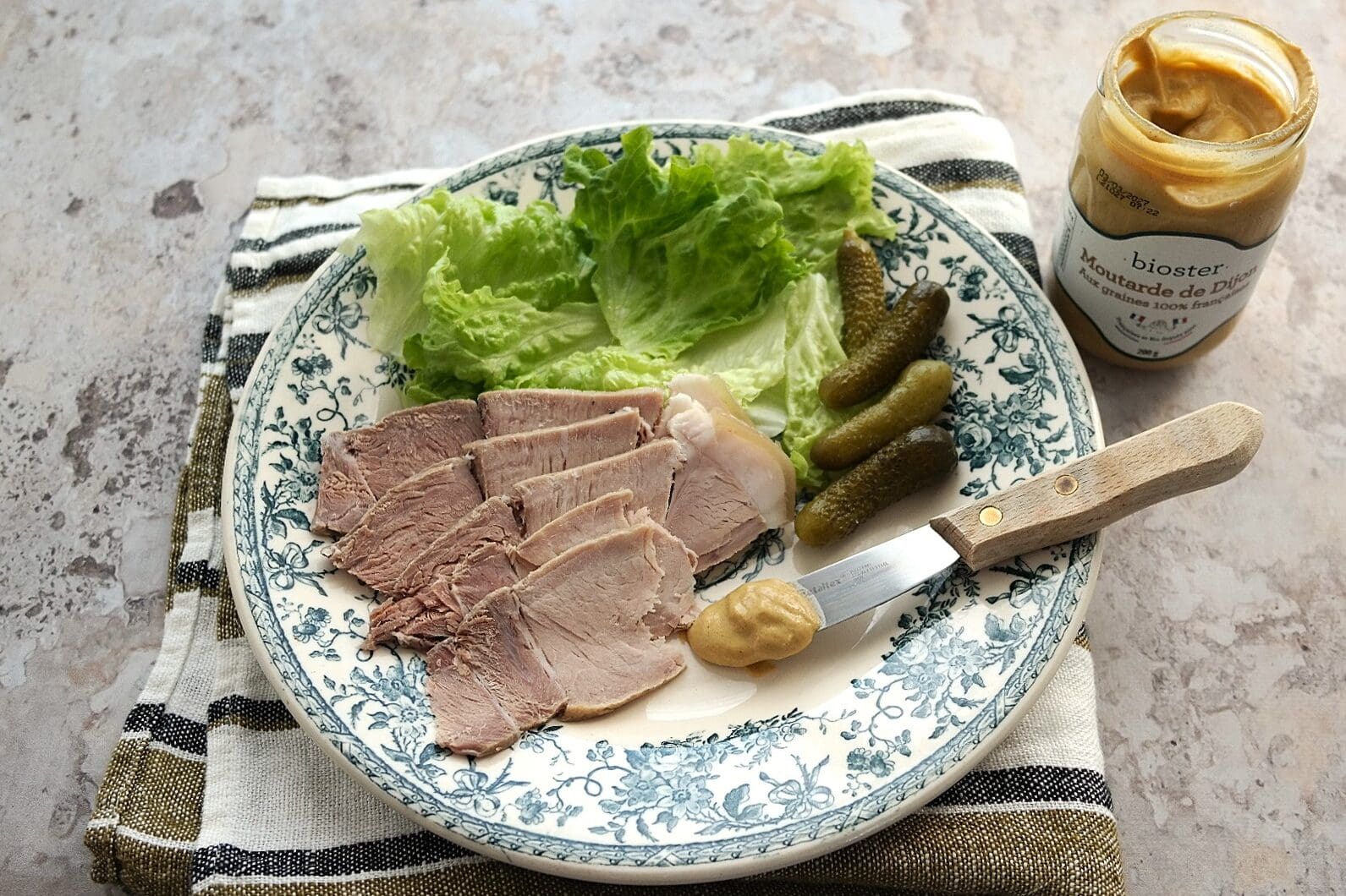 Rouelle de porc comme du jambon blanc