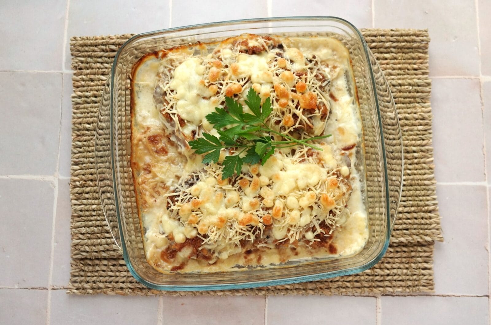 Côtes de porc sauce crème au four