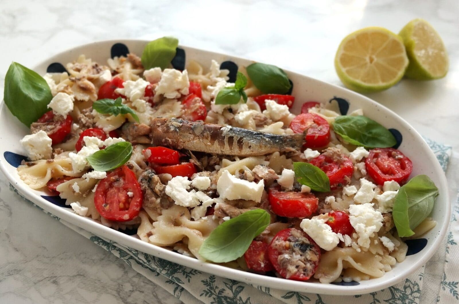 Salade de pâtes aux sardines et à la feta