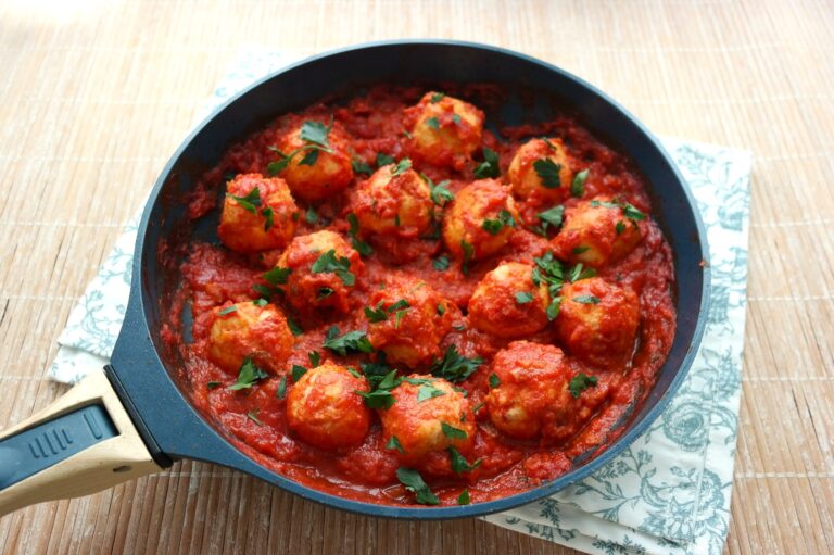 Polpette à la ricotta et sauce tomate