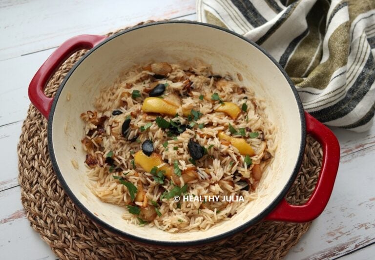 Riz pilaf aux oignons et à l&rsquo;ail noir d&rsquo;Ottolenghi