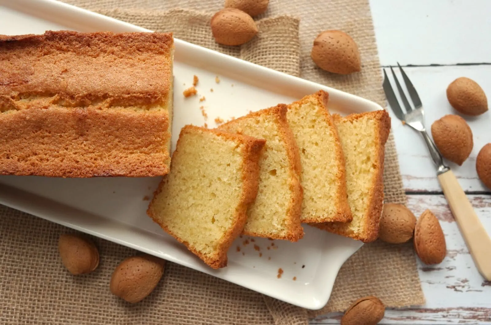 Pain de Gênes (Tupperware)