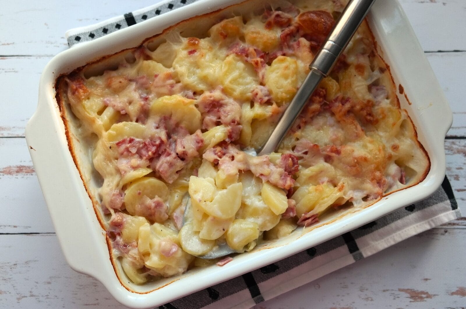 Gratin de pommes de terre et jambon à la cancoillotte